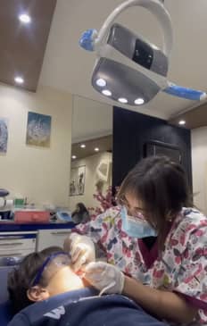 Slider image (2) Solitaire Dental Clinic